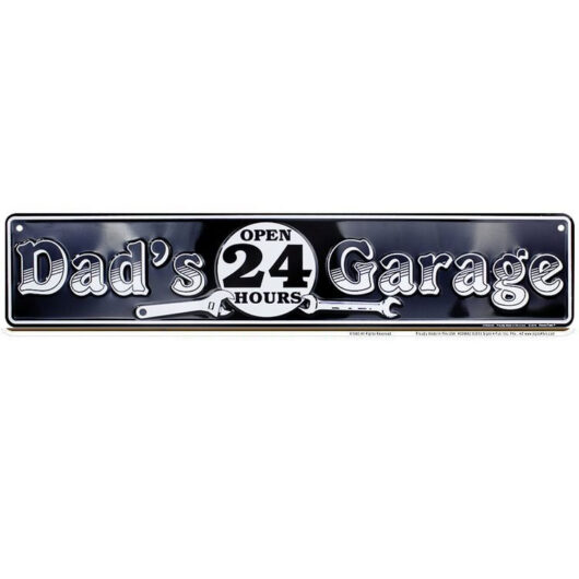Dad's Garage Plåtskylt (61x13 cm)